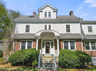 15 Oakwood Rd, Newton, MA 02466