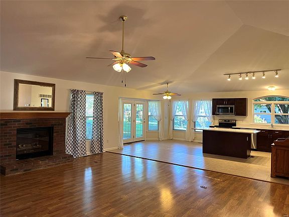 3rd image of 5436 Edelweis Ln