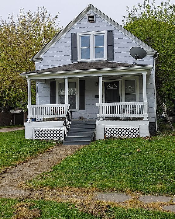 1st image of 1013 W 10th St
