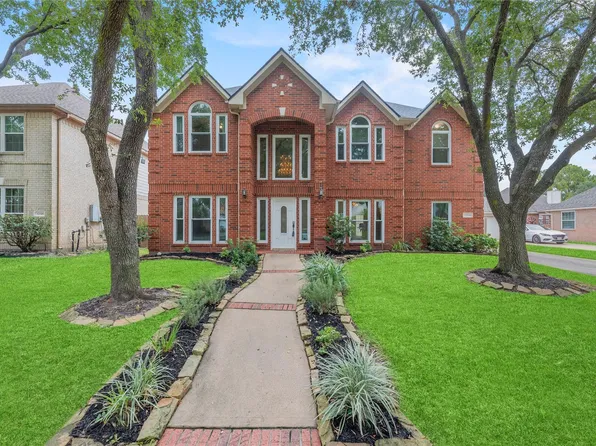 17514 Whispering Star Ct, Houston, TX 77095