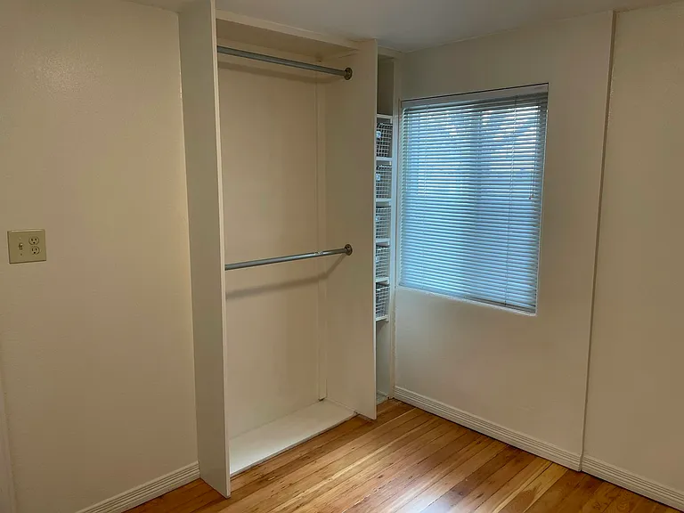 624 Knox Ct #4 — Photo 13