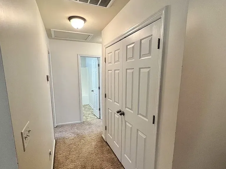 1003 Wt Whitehead Dr — Photo 16