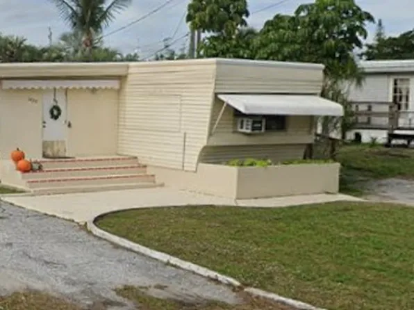 2855 Tangerine Ln, West Palm Beach, FL 33403