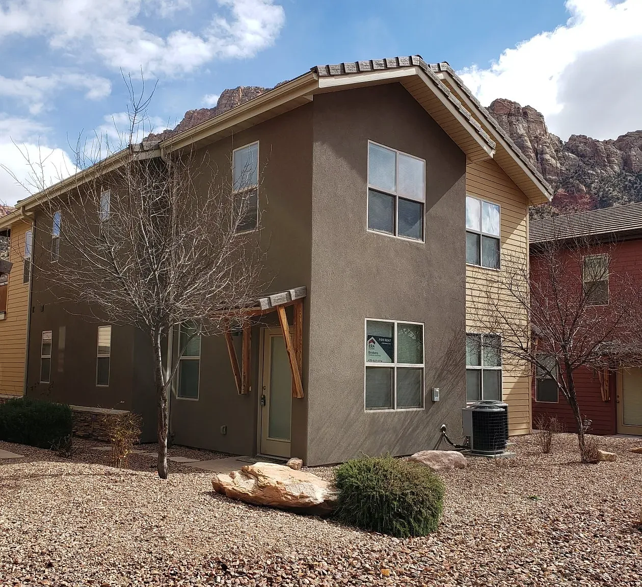 E085 - Juniper Lane Condominium — Photo 1