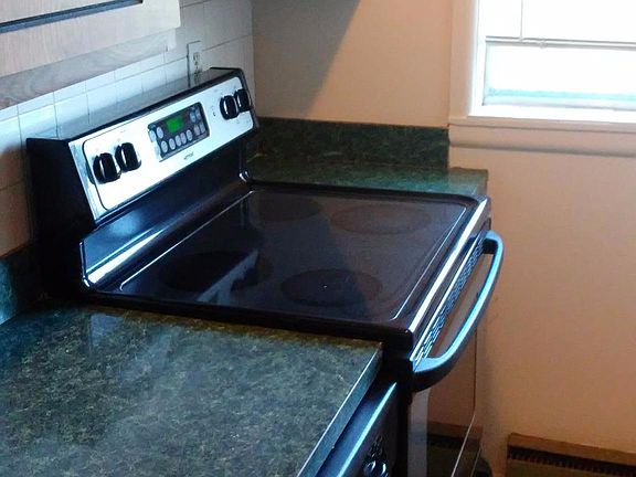 4th image of 529 Carrollton Dr