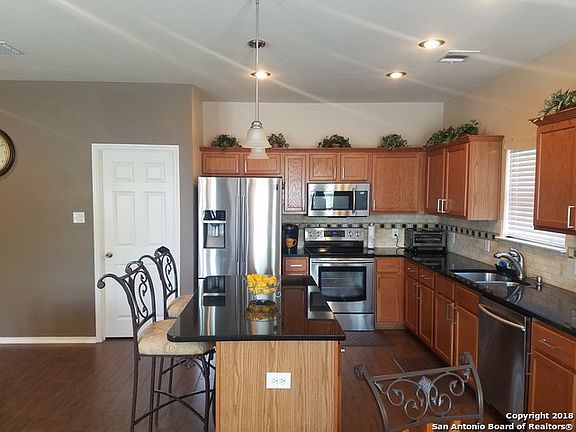 4th image of 105 Coriander Ct