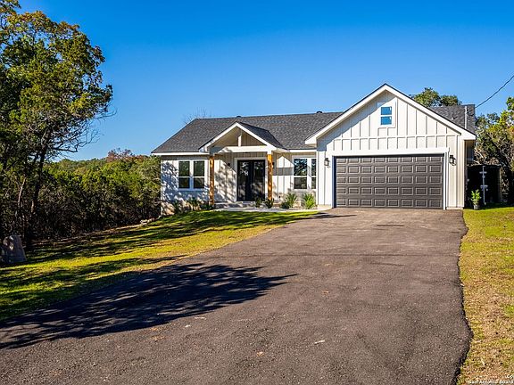 2nd image of 328 Saddle Mountain Dr