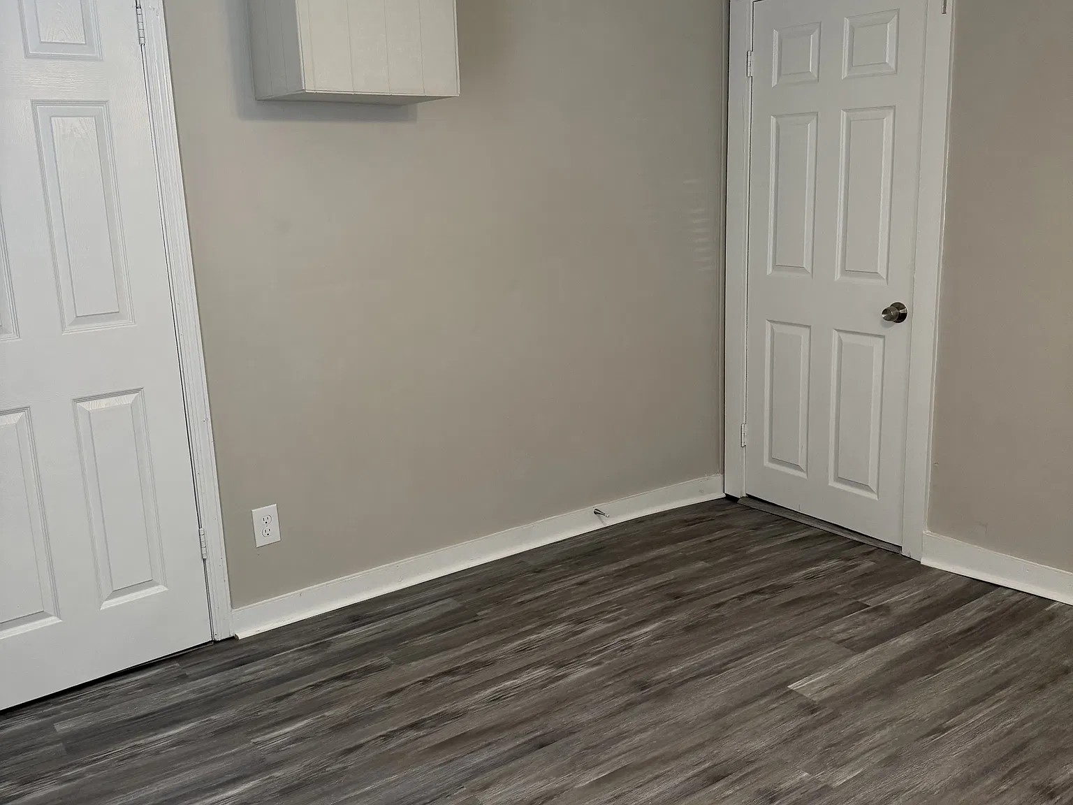 307 Dix Street - 1 — Photo 2