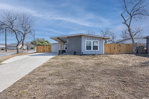 306 Westmoreland Dr Photo 1