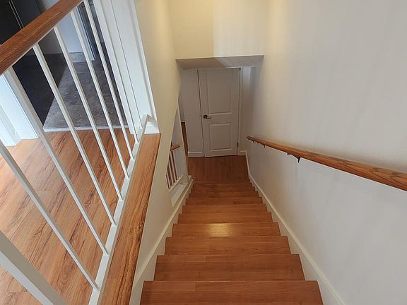 3rd image of 23815 Arlington Ave