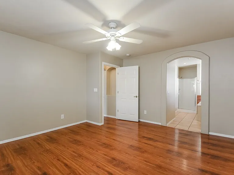 8506 N Sayante Way — Photo 9