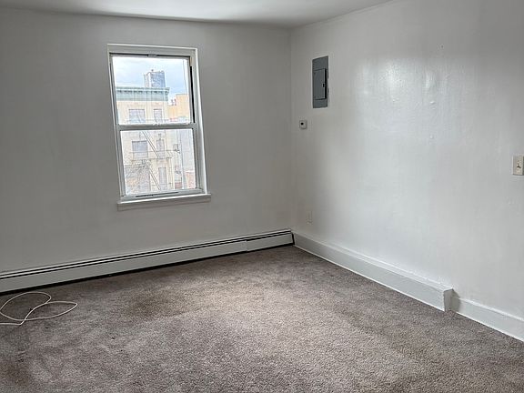 4th image of 47 N Broadway #1