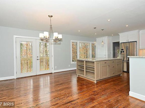 5th image of 8401 Brewster Dr