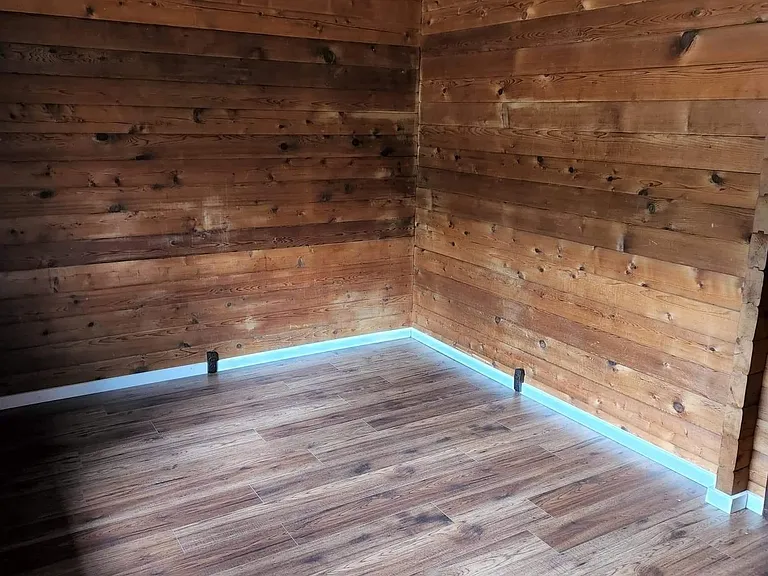 Bedroom's 1 and 2 have laminate flooring.