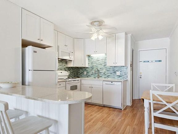 4th image of 301 E Commerce Way Road #Sea Spray 358