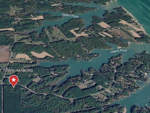 3rd image of 1 Twin Harbor Rd