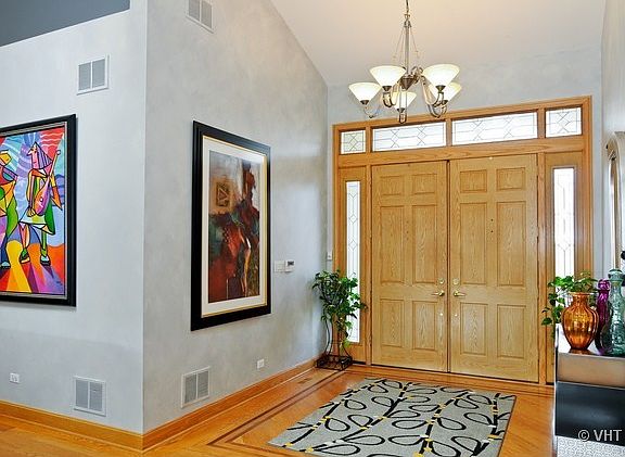 3rd image of 8019 W 124th St