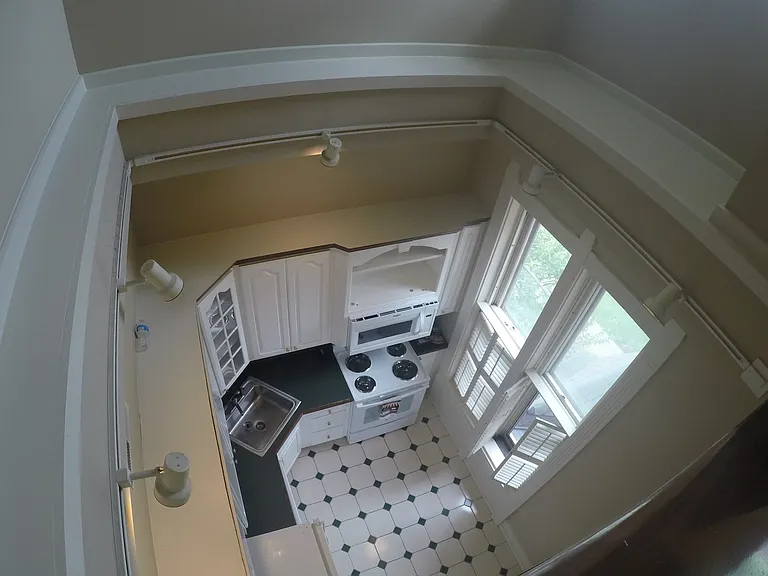 904 South St — Photo 15