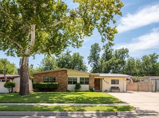 2102 Reever St, Arlington, TX 76010