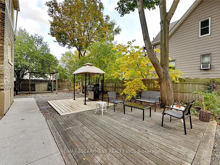 122 Forsyth St E #1 — Photo 8