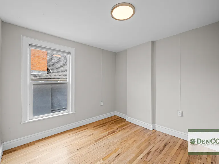 443 W 1st Ave — Photo 19