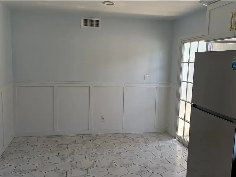 8226 Santa Inez Dr — Photo 12