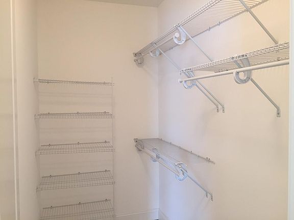 Walk in closet