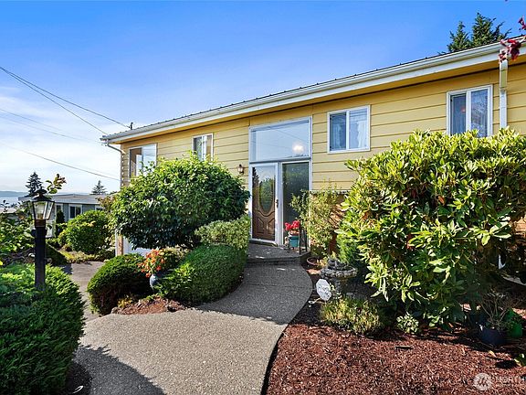 3rd image of 741 Hemlock Street