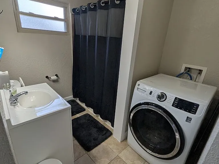 1235 Palm Dr — Photo 14