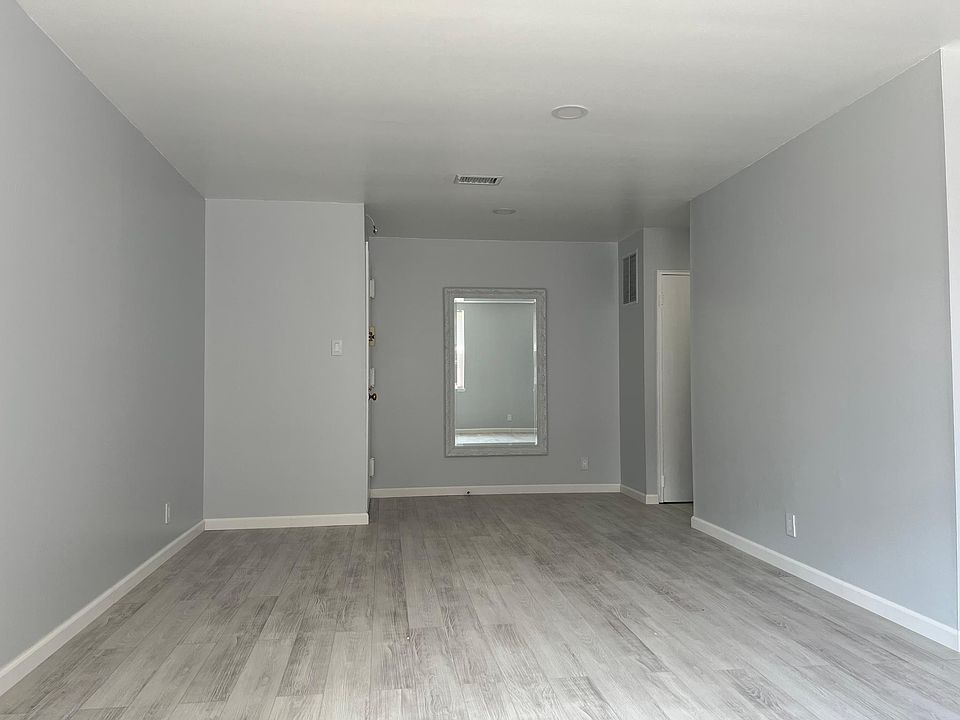 1st image of 147 Cortelyou Ave APT 1