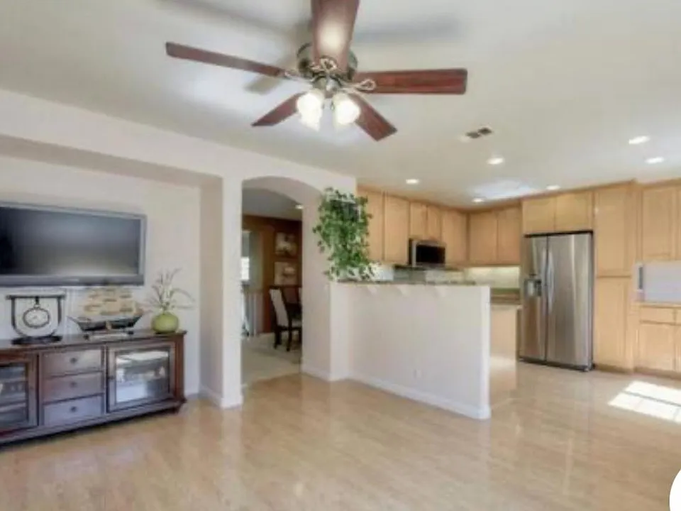 347 Vista Roma Way