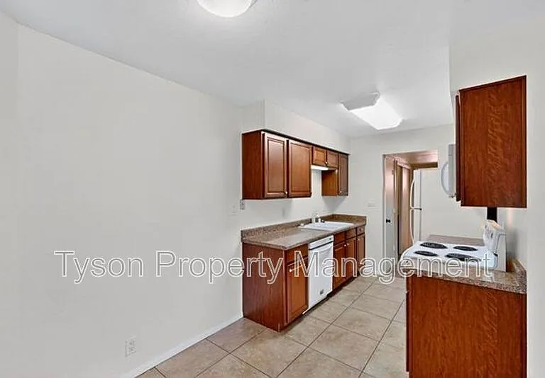 12201 Haines Ave NE #A — Photo 6