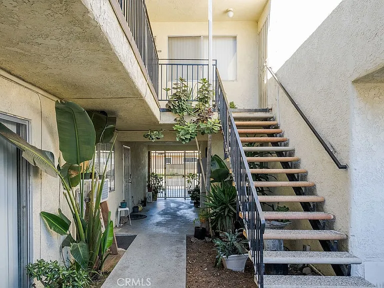 17516 Grand Ave #1 — Photo 8