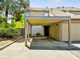 22 Oak Brook Pl, Pleasant Hill, CA 94523