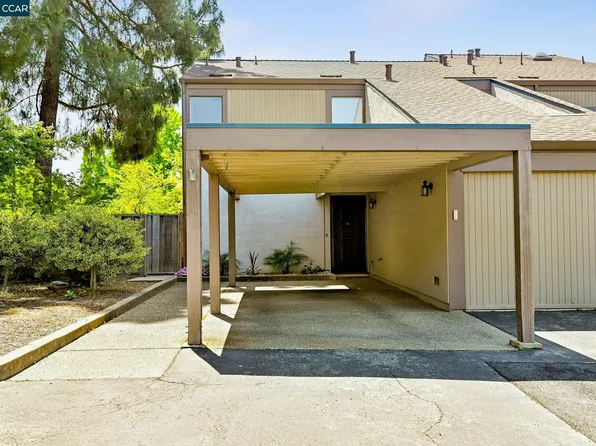 22 Oak Brook Pl, Pleasant Hill, CA 94523