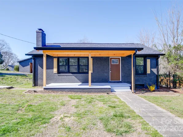 405 Goldston St, Kannapolis, NC 28081