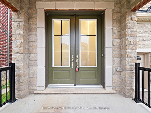 4th image of 43 Rainbrook Close
