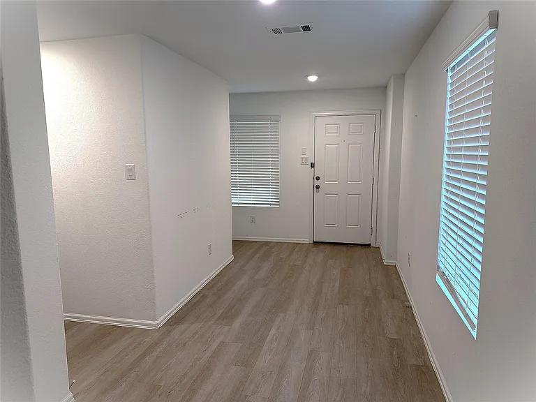 18757 Wembley Vista Trl — Photo 5