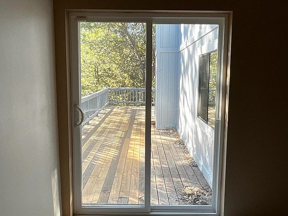 5th image of 3030 Blue Bird Dr