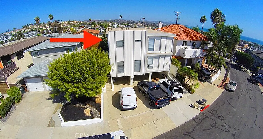 2 bed, 1.5 bath, 855 sqft, $2,950 — Photo 1