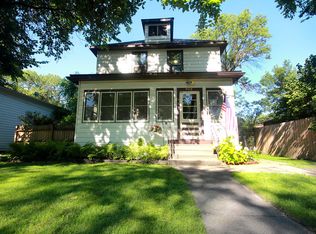 909 9th St S, Fargo, ND 58103