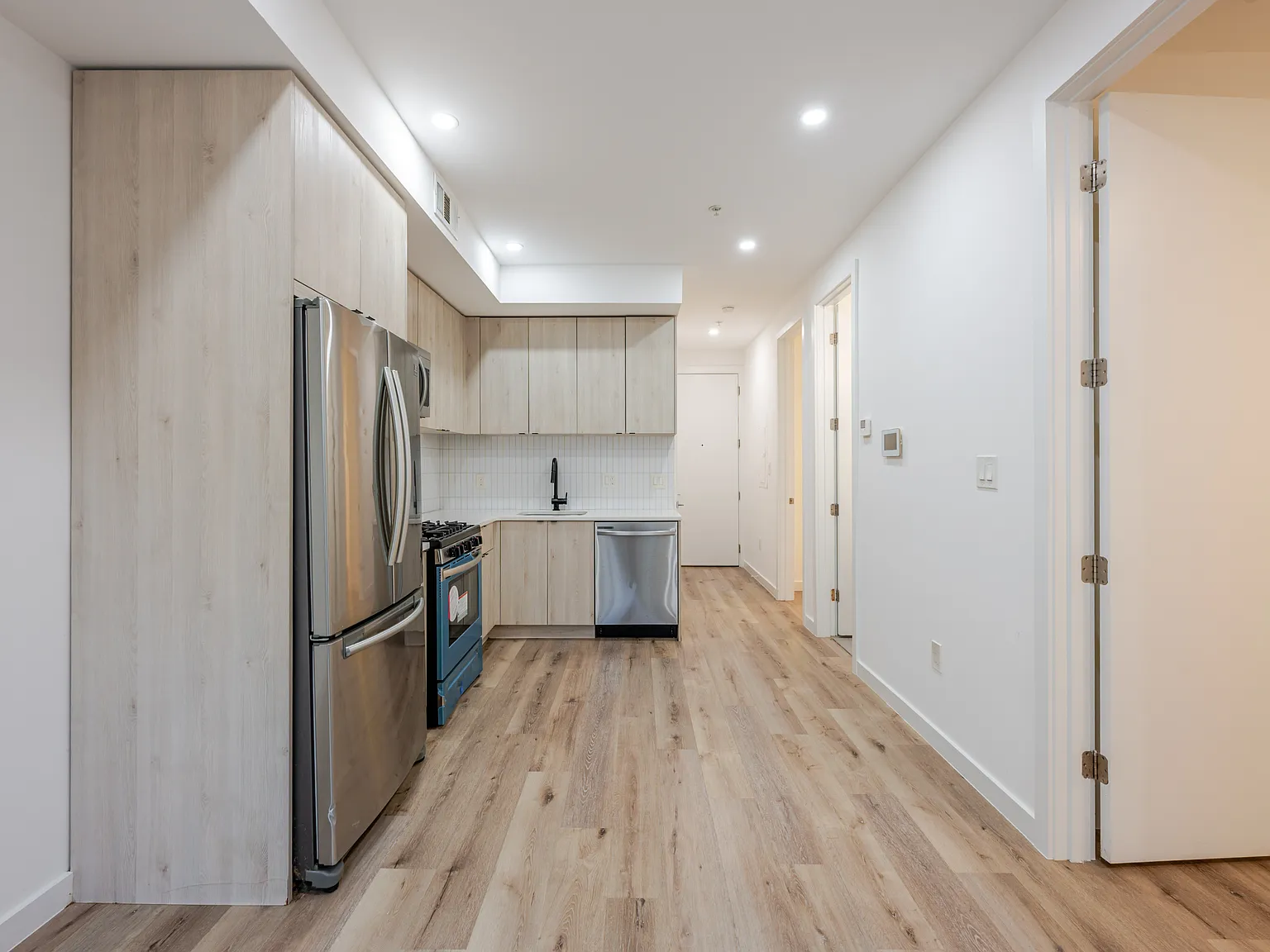 2 bed, $2,100 — Photo 4