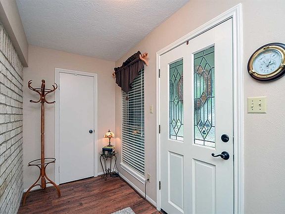 4th image of 2114 Oak Shores Dr
