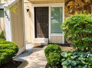 9821 Timbers Dr, Blue Ash, OH 45242