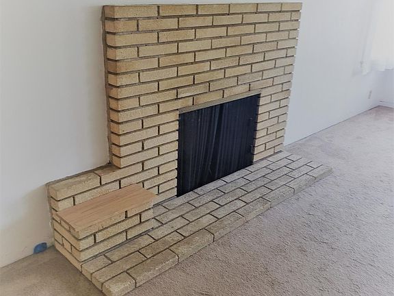 3rd image of 3123 Orange Ave