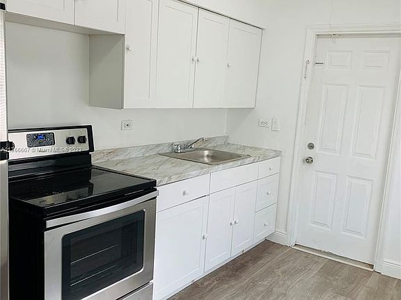 5th image of 738 NE 86th St #8