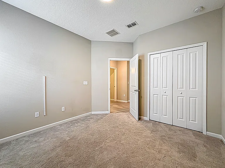 9504 Lovage Ln — Photo 27