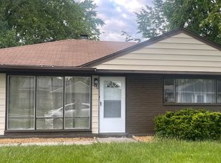 318 Sauganash St, Park Forest, IL 60466