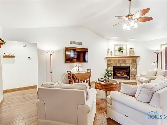 3rd image of 1166 Homestead Dr