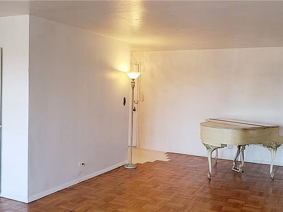 4th image of 4555 Henry Hudson Pkwy APT 501